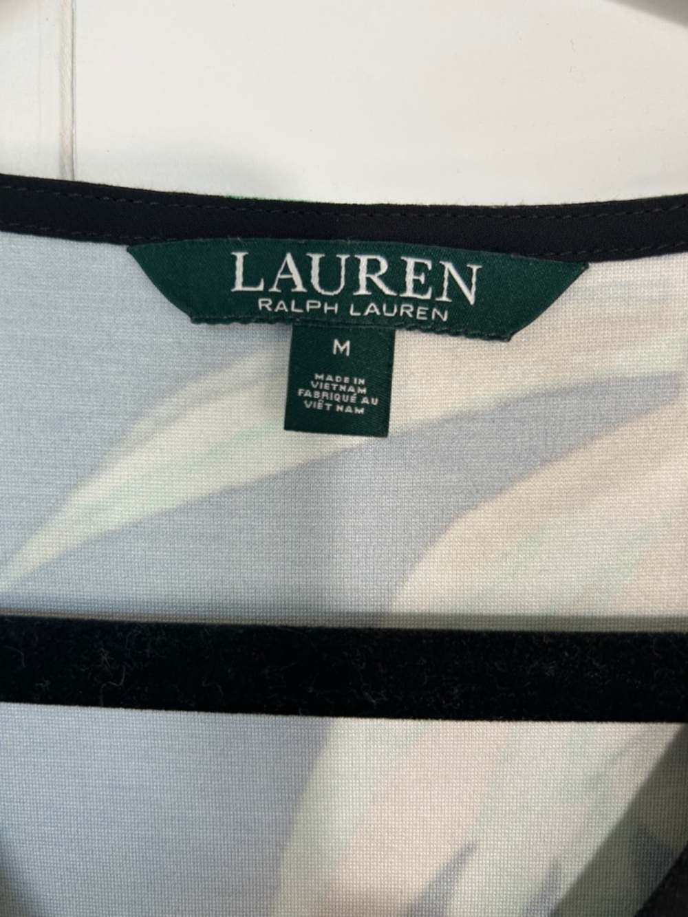 Lauren Ralph Lauren Black Dress with Green and Gold Leaf Print Size Medium - Picture 3 of 6